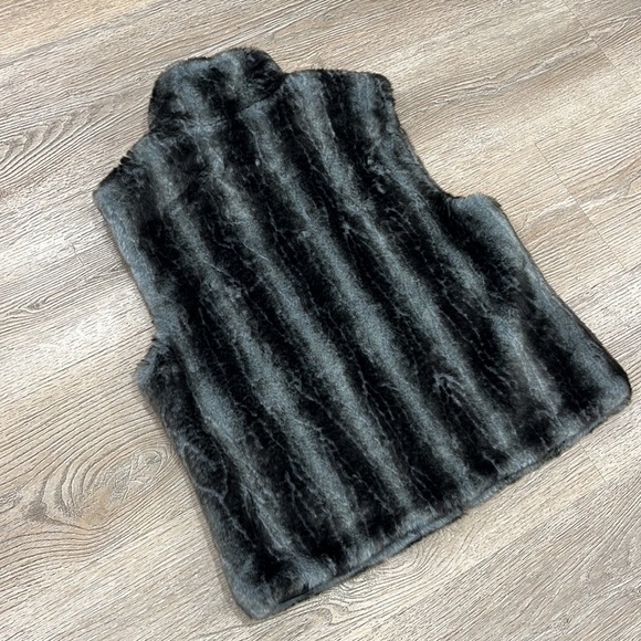 Vintage BLASSPORT Faux‎ Fur Reversible Vest Womens Medium Soft & Chic - Picture 11 of 14